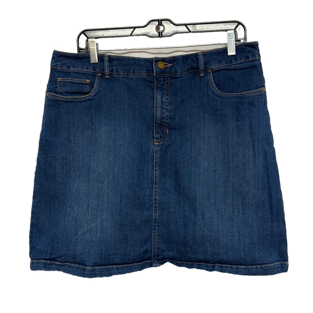 Croft & Barrow Classic Fit Denim Skort. Stretch Casual Summer